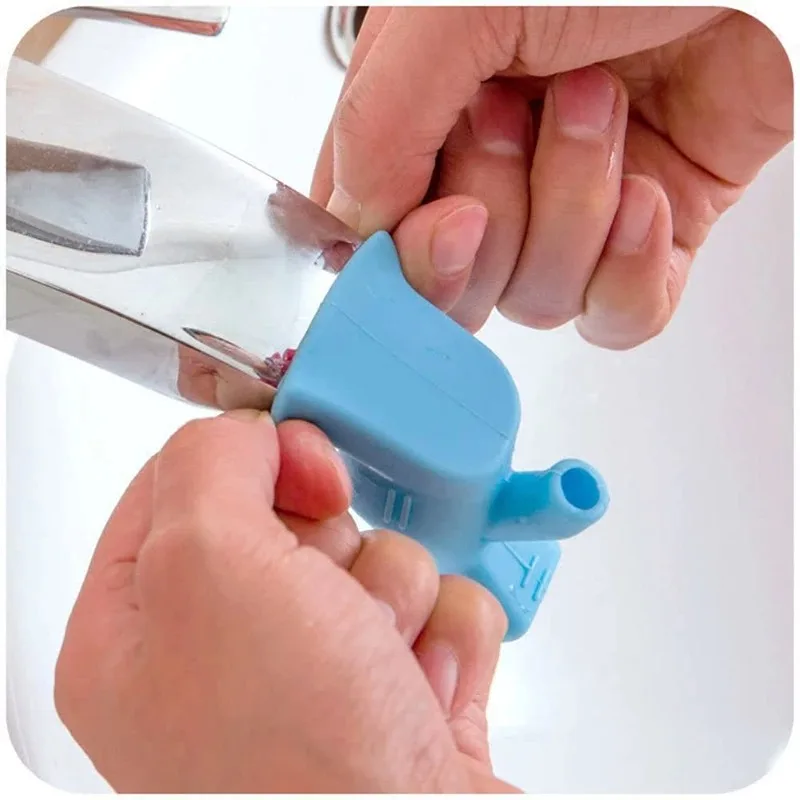 Extensor de Torneira em Silicone Clink - Imagem 5
